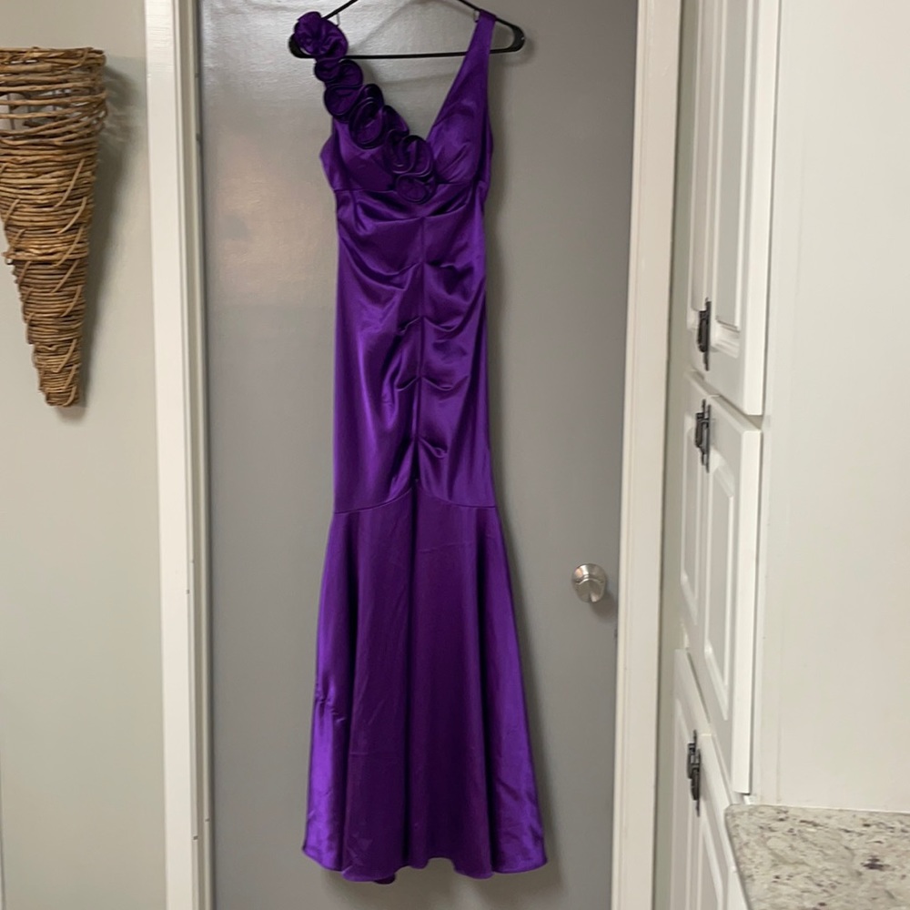 Gorgeous formal Purple Xscape Dress